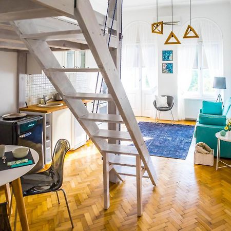 Ybl Apartment City Center Székesfehérvár Buitenkant foto