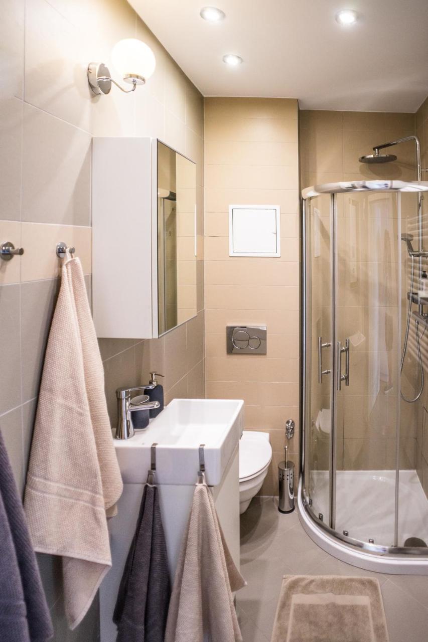 Ybl Apartment City Center Székesfehérvár Buitenkant foto