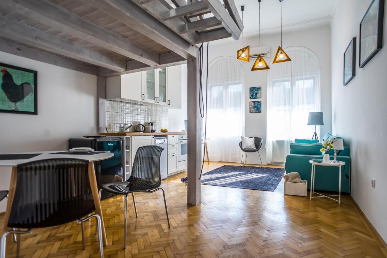 Ybl Apartment City Center Székesfehérvár Buitenkant foto