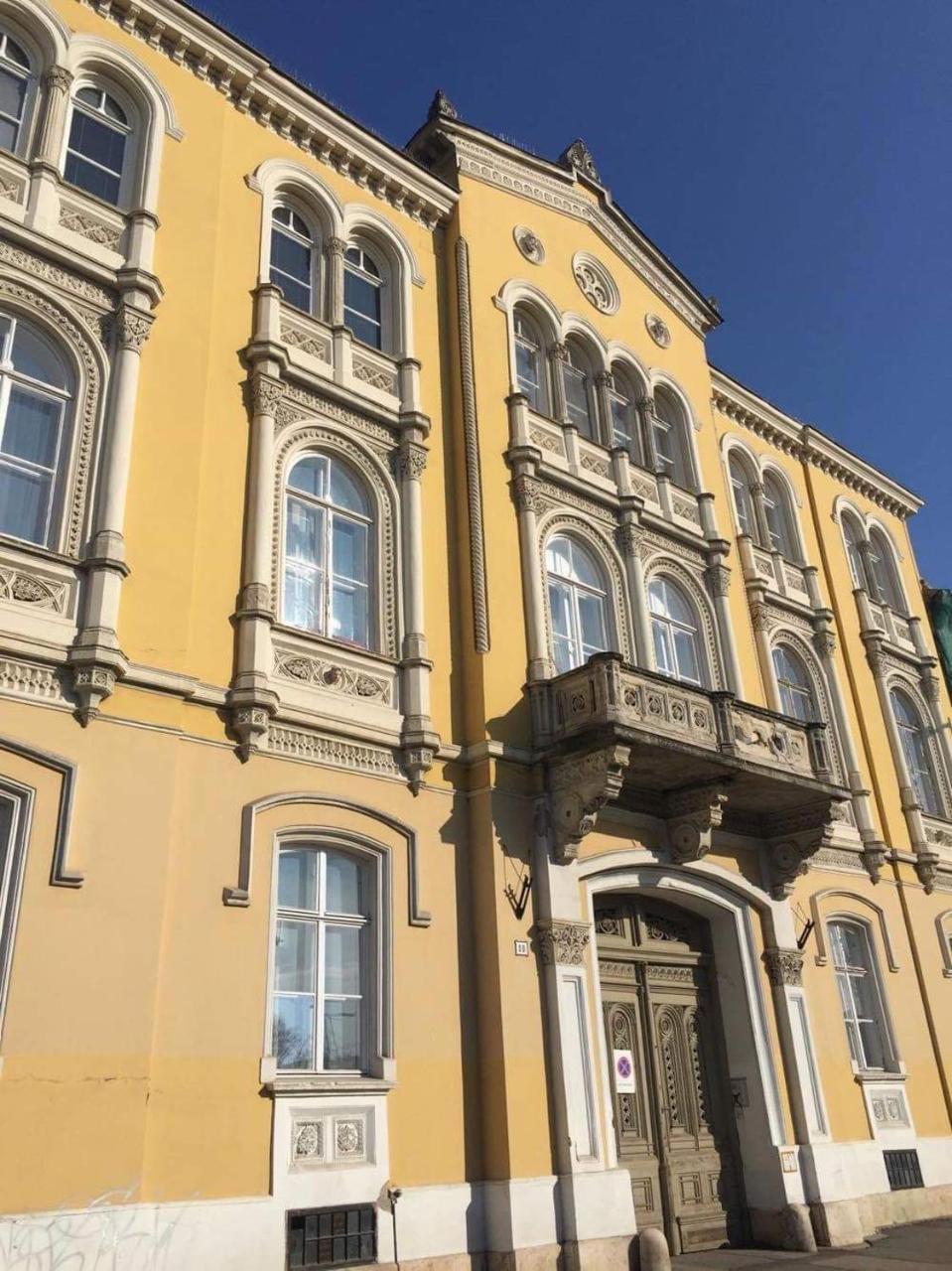 Ybl Apartment City Center Székesfehérvár Buitenkant foto