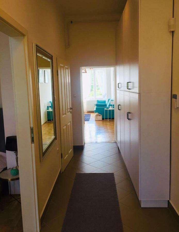 Ybl Apartment City Center Székesfehérvár Buitenkant foto